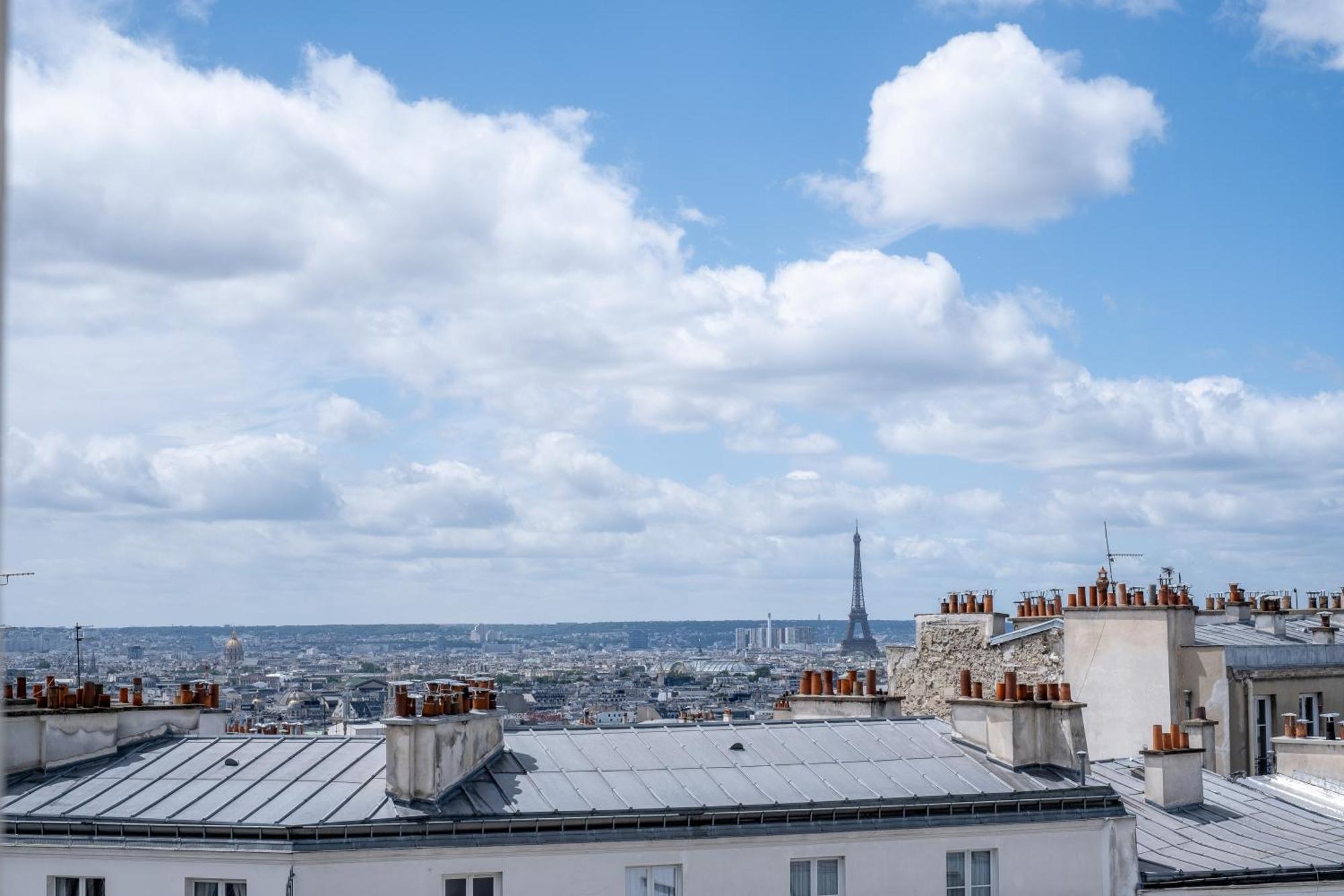 Fastueux Au Pied De Montmartre *